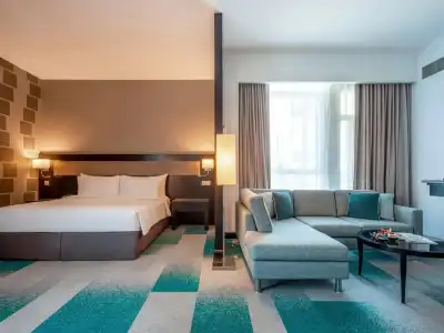 Flora Creek Deluxe Apartments Dubai - 4