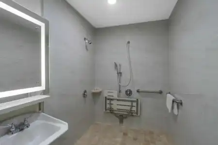 3 Bedroom Community House - 23