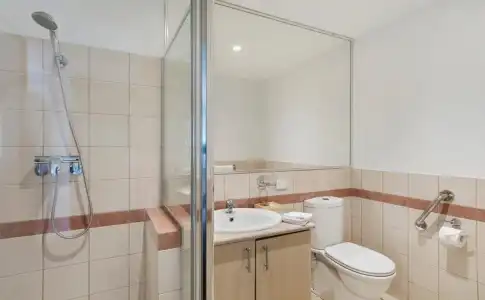 The Peninsula Riverside Serviced Apartments - 9