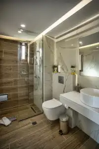Mary & Mary Royal Suites - 72
