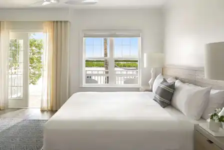 Parrot Key & Villas - 5