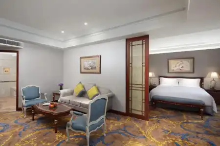 Crowne Plaza Shanghai Nanjing Road by IHG - 42