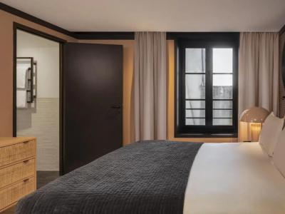 Maisons du Monde Hôtel & Suites - Marseille Vieux Port - 81