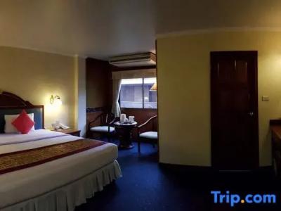 Sabai Inn - 77