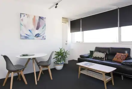 Ridge Apartment - 16