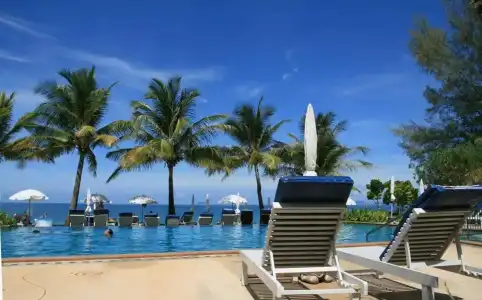 Lanta Casuarina Beach Resort - 12