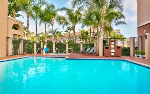 Hyatt Place at Anaheim Resort/Convention Center - 17