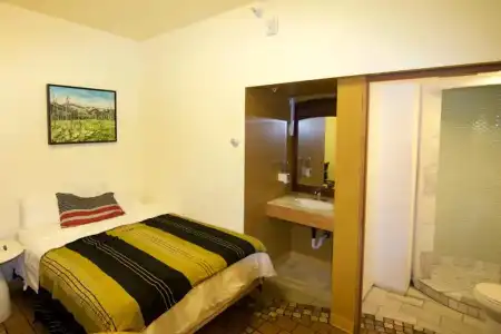 Qupqugiaq Inn - 36