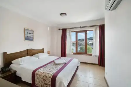 Fora Apart - 64
