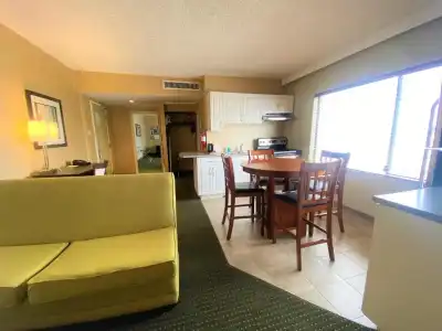 Days Inn by Wyndham Cranbrook Conference Centre - 39