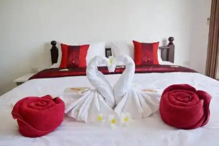 White Flower Lanta - 120