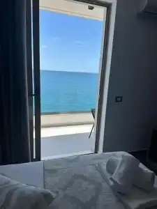 Blue Bay - 85