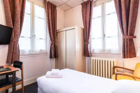Hôtel des Bains - 35