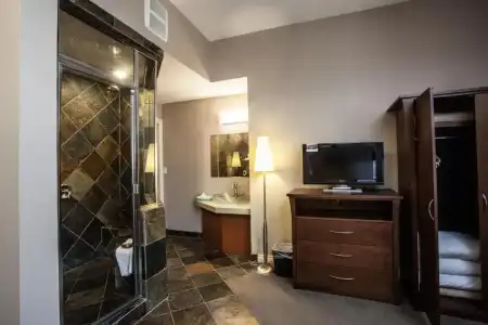 Northwinds Revelstoke - 27