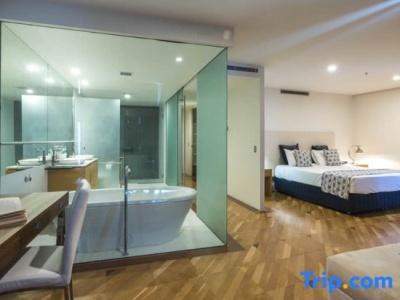 Aria Apartments - 630