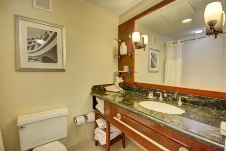 DoubleTree by Hilton Williamsburg - 91