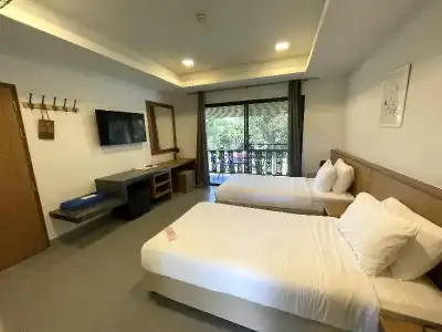 Dolphin Bay Beach Resort - 100