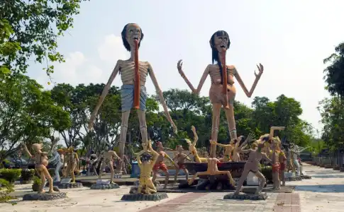 Bai Bua Beach Resort - 13