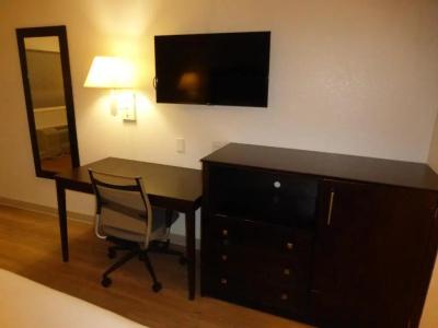 Red Roof Inn Houston – Jersey Village - 18
