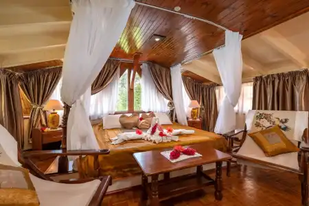 Carana Hilltop Villa - 2