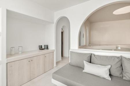 Oyster Luxury Suites - 47