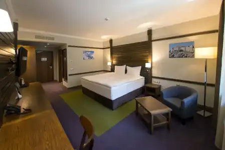 Hot Springs Medical and Spa - 26