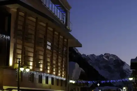 Majestic Mountain Charme - 0