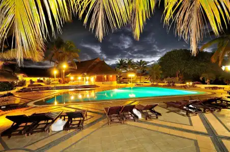 Casuarina Resort and Spa - 17