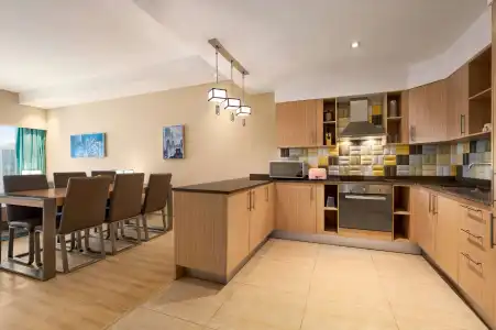 Wyndham Doha West Bay - 31