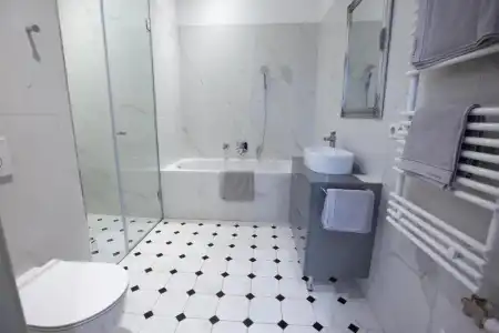 Luxury Style Apartments - 91