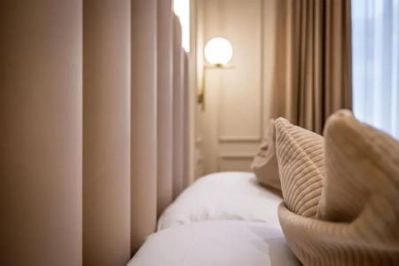 Emma Small Luxury - 88