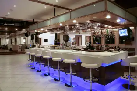 Anemi & Suites - 30