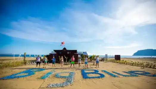 Club Big Blue Suit - All Inclusive - 29