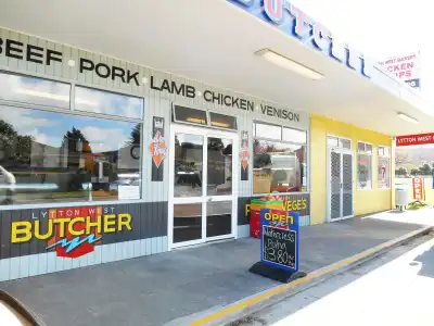 Tudor Park Motel - 0