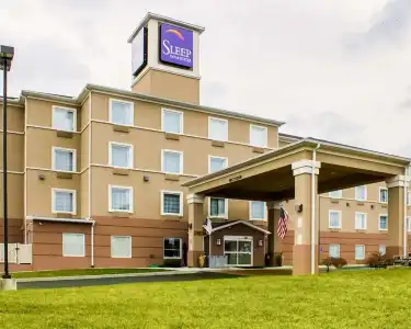 Express Inn & Suites - 14