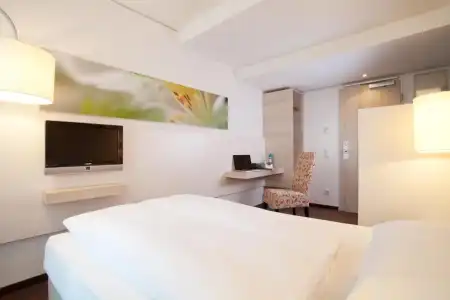 H+ München - 17