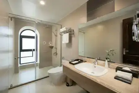 Halios Luxury Halong - 42
