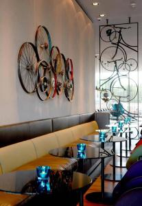 Motel One Amsterdam - 22