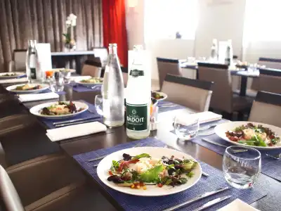 Novotel Spa Rennes Centre Gare - 9