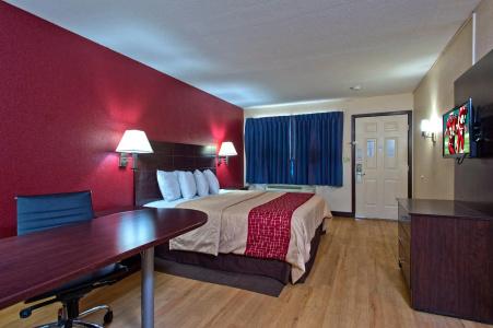 Red Roof Inn Corpus Christi South - 11