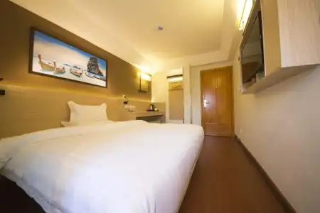 Chiang Roi 7 Days Inn - 2
