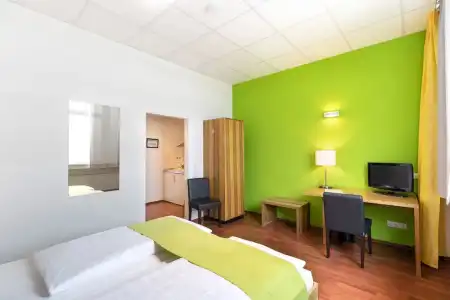 AMH Airport-Messe-Hotel - 53