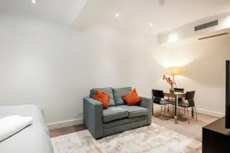 Manson Place - 306