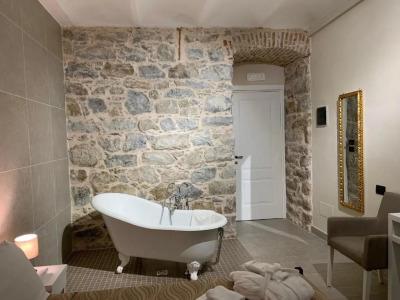 Spa & Wellness by Des Anglais " Ingresso SPA gratuito" - 5