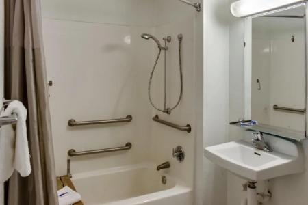 Motel 6 Bakersfield, CA - South - 68