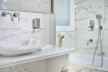 Kamari - 95