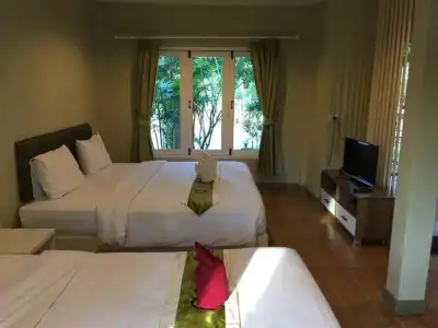 Siriburi Resort - 17