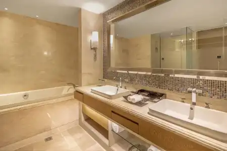 Renaissance Chengdu - 99