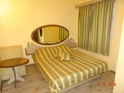 Color - 32