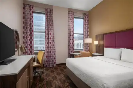 Hampton Inn Majestic Chicago Theatre District - 33
